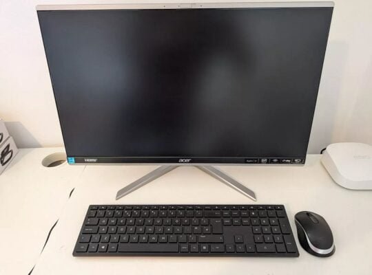 Acer Aspire C24-1650 23.8″ All-In-One PC (8GB RAM, 256GB SSD, Intel Core i3)