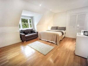 Beautiful Double Room in Whitechapel £750 PCM