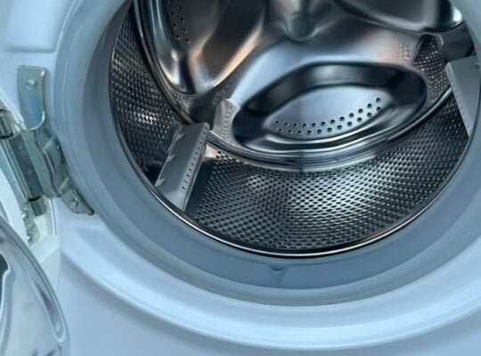 Hotpoint washing machine for sale like new