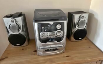 Genius Music Hifi System with speakers