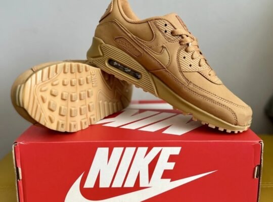 🔥Brand New Nike Air Max 90 PRM Winter TRK3 Trainers UK 8🔥