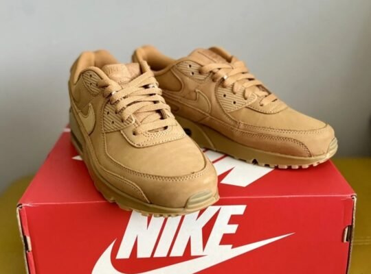 🔥Brand New Nike Air Max 90 PRM Winter TRK3 Trainers UK 8🔥