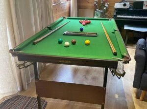 Snooker/Pool table complete set for sale