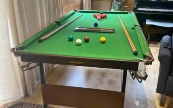 Snooker/Pool table complete set for sale