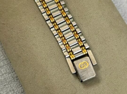 Gucci Vintage Silver Gold Tone White Face Ladies Watch