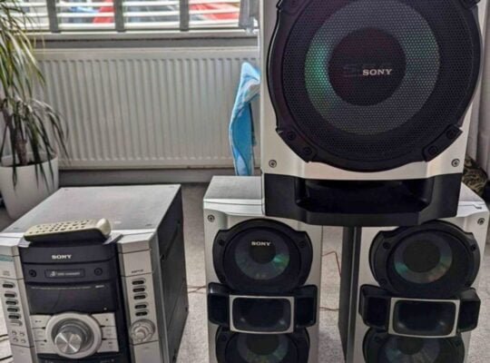 Sony hifi System Very Loud, Good Condition