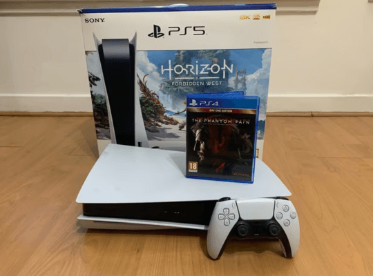 PS5 disc console 825GB and controller