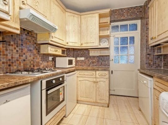 Flat Share – Double room for rent £900 PM