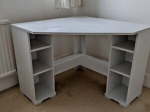 White Wooden Corner Table Desk