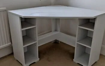 White Wooden Corner Table Desk