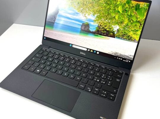 Dell XPS 13 intel i7 16GB RAM 1TB SSD 13.3″FHD Display Laptop