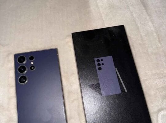 Samsung Galaxy S24 Ultra 256GB – Good Condition