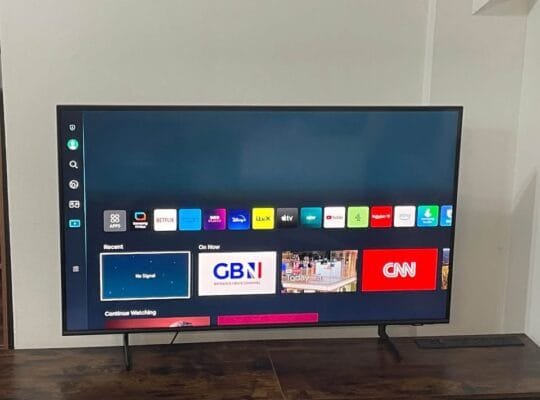 Samsung QE43Q60D 43″ 4K Ultra HD QLED HDR Smart TV