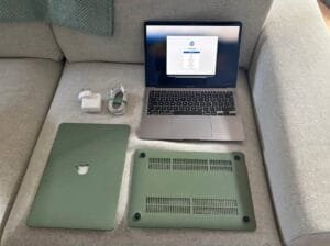 Apple MacBook Air Laptop 13 inch